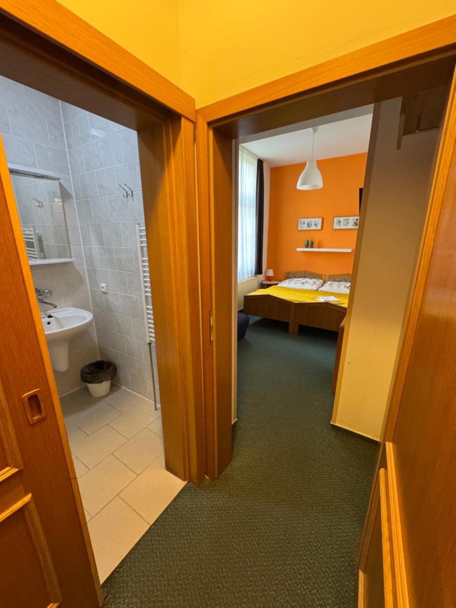Hotel Lucni Dum Janské Lázně Habitación foto